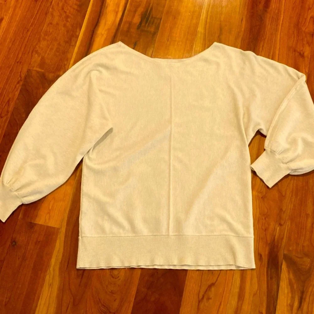 Max Studio Soft Long-Sleeve Sweater Size Small